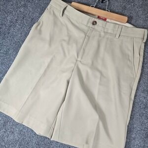 IZOD Mens 34 Golf Shorts Beige Flat Front Chino Casual Outdoor Everyday
